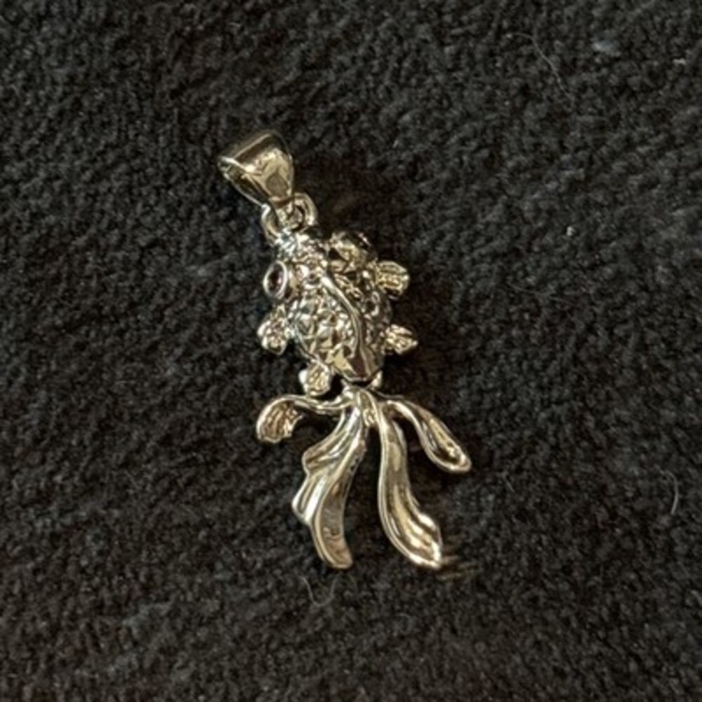 925 Sterling Silver Fish Pendant